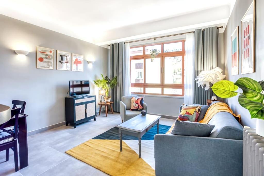 L12 Port Window 1bedroom Wifi 5mins & Nice's Cap Apartamento