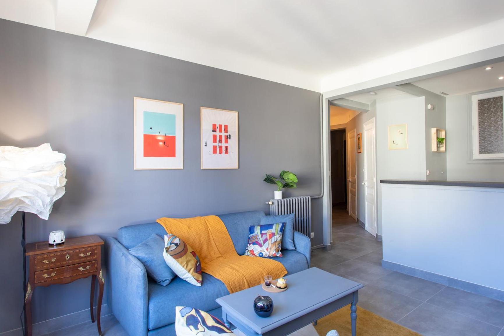 L12 Port Window 1bedroom Wifi 5mins & Nice's Cap Niza