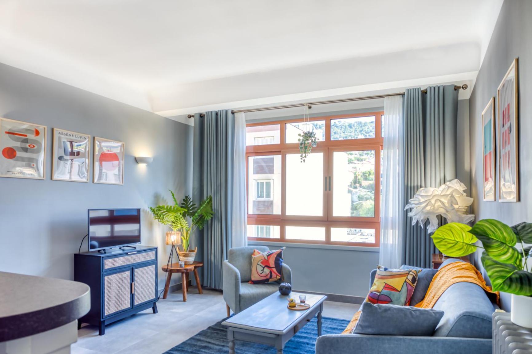 L12 Port Window 1bedroom Wifi 5mins & Nice's Cap Apartamento