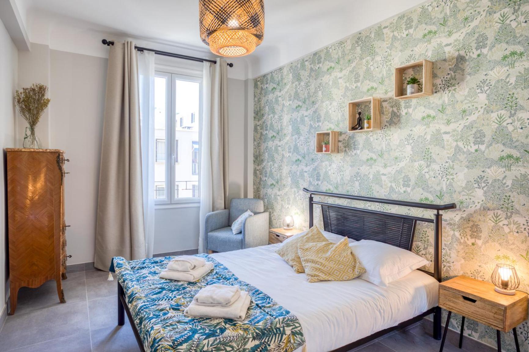Apartamento L12 Port Window 1bedroom Wifi 5mins & Nice's Cap Niza